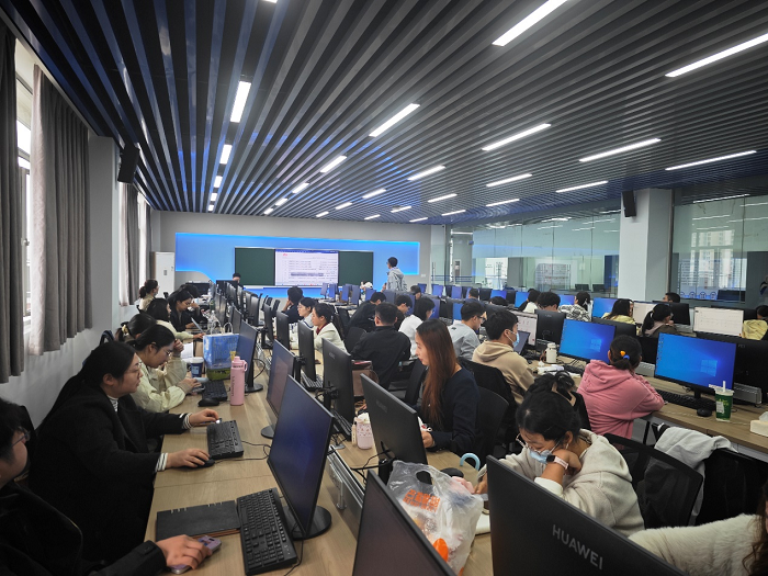 信息工程學院網絡技術交流平臺 連接未來，共享智慧